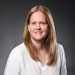 Portrait photo of Christine Parzer, taken from the front